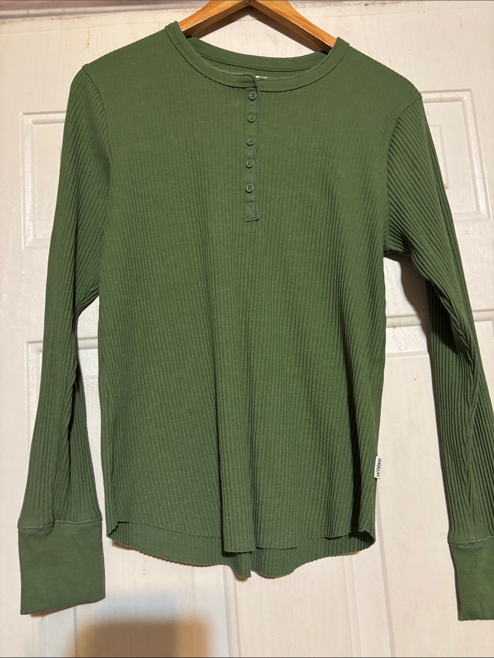 Magellan Outdoors Olive Green Ribbed Henley Long Sleeve